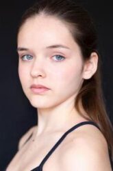 Zoe Arnao