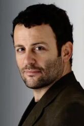 Erdil Yaşaroğlu