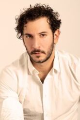 Carlos Troya