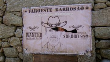 La sabana y la montaña fondo