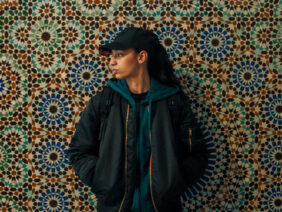 La-hija-pequeña-fondo