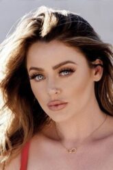 Sophie Dee