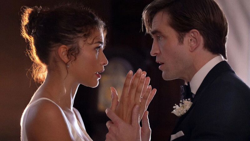 Robert Pattinson y Zendaya en El drama (2026)
