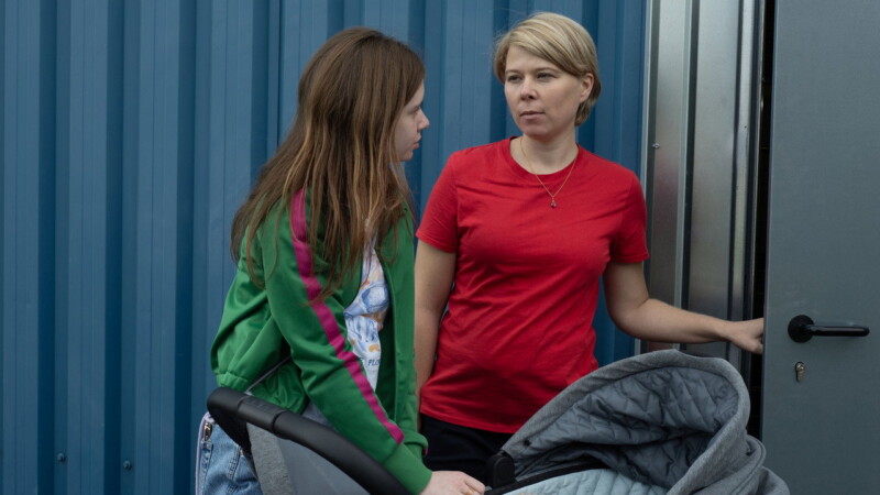 Babette Verbeek y India Hair en Recién nacidas (2025)