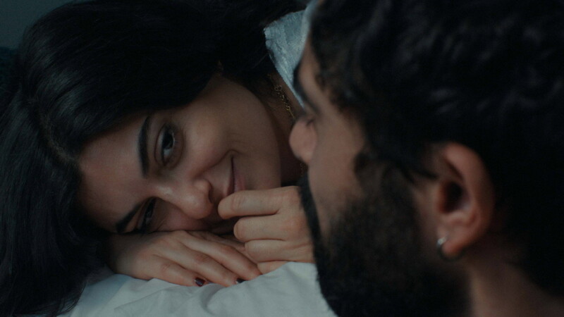 Mounia Akl y Hasan Akil en Un mundo frágil y maravilloso (2025)