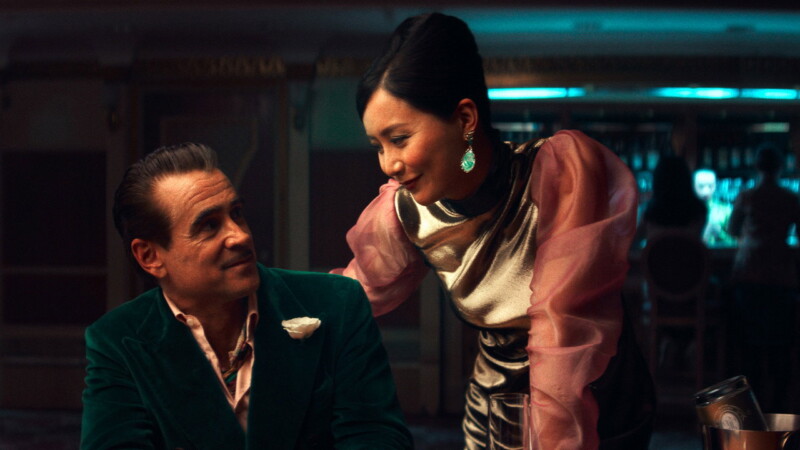 Colin Farrell y Fala Chen en Maldita suerte (2025)