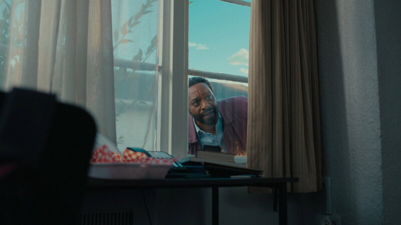 Chiwetel Ejiofor en Backrooms (2026)