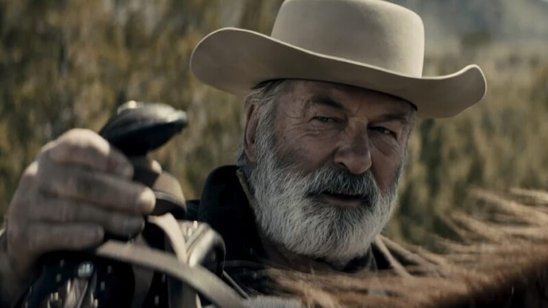 Alec Baldwin en Dos forajidos (2024)