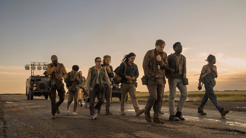 Joshua Odjick, Cooper Hoffman, Ben Wang, Samuel Clark, Charlie Plummer, Jordan Gonzalez, Tut Nyuot, y David Jonsson en La larga marcha (2025)