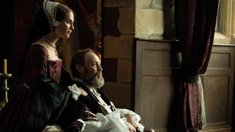 Jude Law y Alicia Vikander en La última reina (Firebrand) (2023)