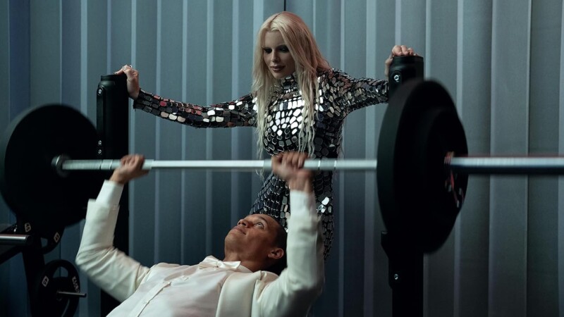 Tyriq Withers y Julia Fox en El mejor (2025)