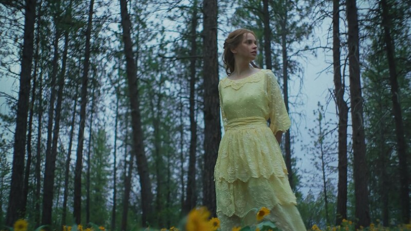 Felicity Jones en Sueños de trenes (2025)